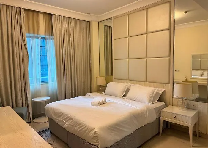 Royal Sky Vacation Homes By Damac Maison Mall Street